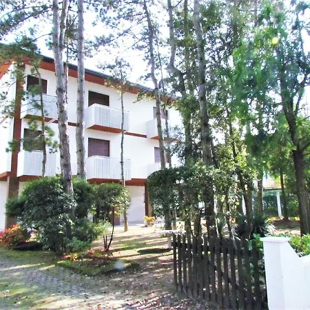 Fantastic In Caorle With Shared Pool Bibione